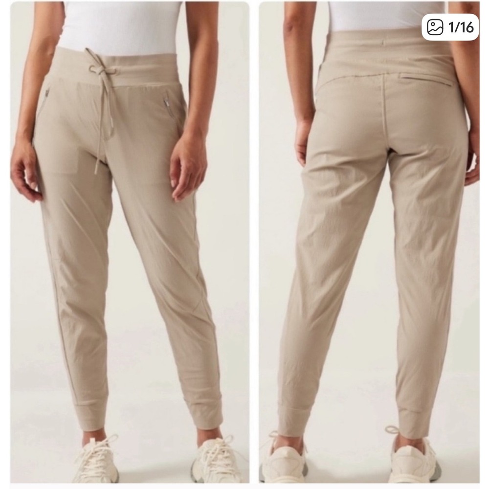Athleta Trekkie North Jogger Pants Women Size 10 Beige Nylon Spandex Zip Pockets